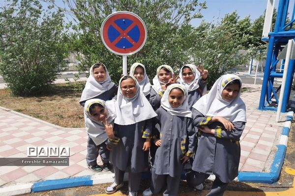 بازدید دانش‌آموزان ملارد از پارک ترافیک ملارد