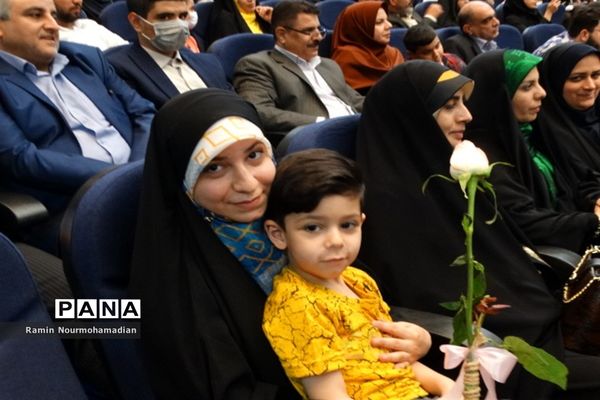 آیین تجلیل از معلمان نمونه شهر تهران