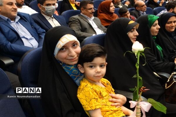 آیین تجلیل از معلمان نمونه شهر تهران
