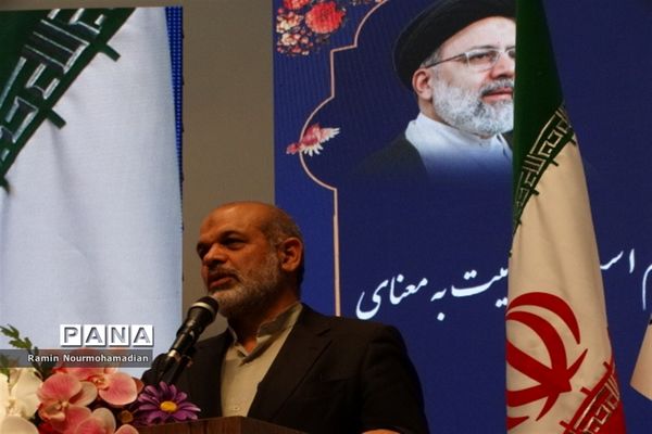 آیین تجلیل از معلمان نمونه شهر تهران