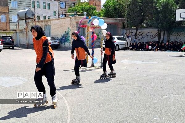المپیاد ورزشی درون مدرسه‌ای در دبیرستان‌هاجر ناحیه 2 بهارستان