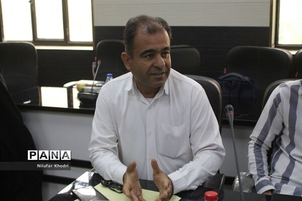 تقدیر از معلمان و مدیران نمونه آموزش و پرورش استثنایی استان بوشهر