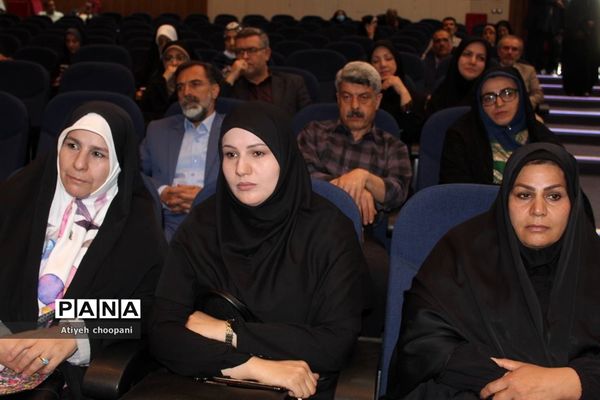 همایش تجلیل از معلمان نمونه شهر تهران «معلم هادی تربیت»