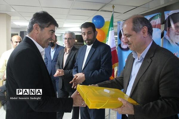 جشن گرامیداشت مقام معلم ویژه همکاران اداره کل آموزش و پرورش استان بوشهر