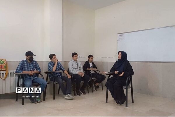 برگزاری کارگاه آموزشی خبرنگاری پانا در آموزش و پرورش رودهن