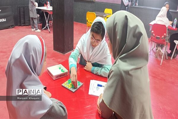 برگزاری مسابقات بازی‌های فکری دانش‌آموزان دختر مقطع ابتدایی استان فارس
