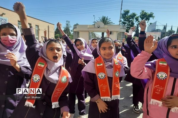 آموزش مهارت‌های تشکیلاتی به دانش‌آموزان دبستان دخترانه معارف6 ناحیه 3 شیراز