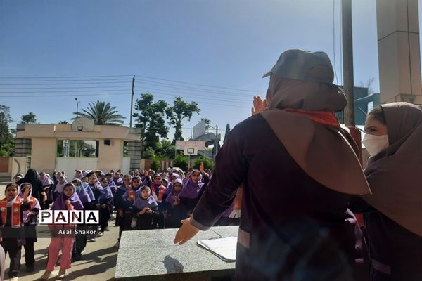 آموزش مهارت‌های تشکیلاتی به دانش‌آموزان دبستان دخترانه معارف6 ناحیه 3 شیراز