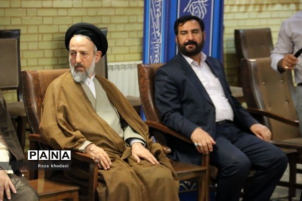 دیدار سرپرست وزارت آموزش و پرورش با نماینده ولی فقیه در آذربایجان شرقی