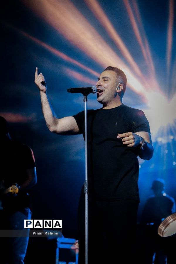 کنسرت علیرضا طلیسچی در تبریز