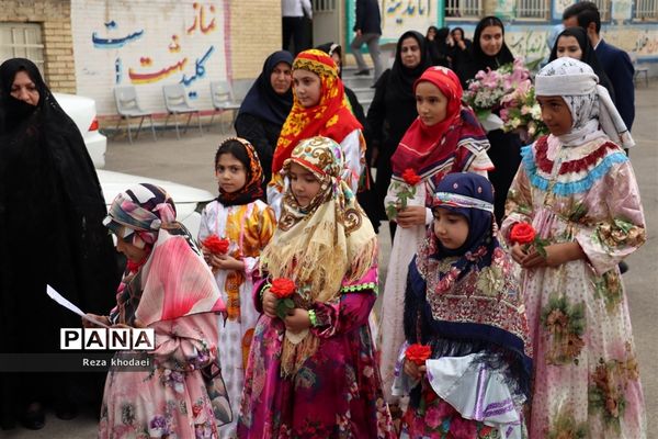 آیین کلنگ‌زنی مدرسه انقلاب اسلامی تبریز با حضور معاون سرپرست آموزش پرورش