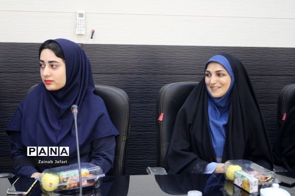 تجلیل از معلمان و مدیران نمونه آموزش و پرورش استثنایی استان بوشهر