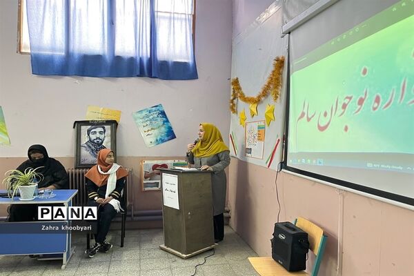 اختتامیه دوازدهمین دوره جشنواره نوجوان سالم منطقه ملارد در دبیرستان زکیه