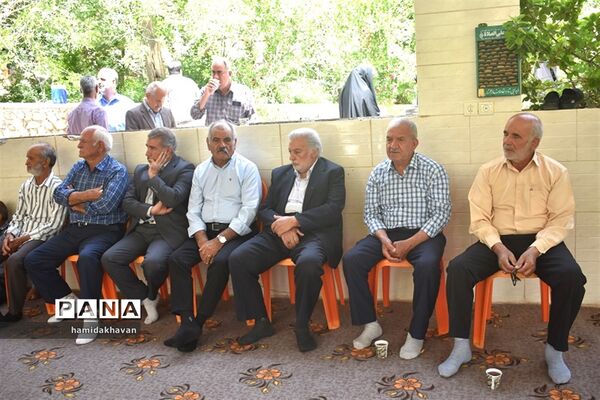 آیین سپاس معلم در بهاباد