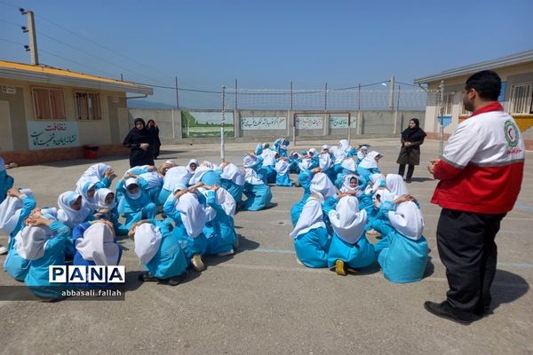 برگزاری مانور زلزله در روستای مهدیرجه گلوگاه