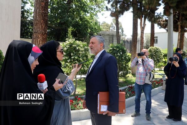 اعضای هیأت دولت در جمع خبرنگاران- ۲۰ اردیبهشت