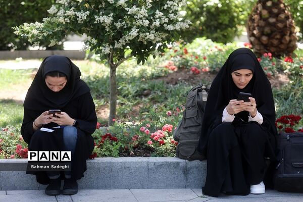 اعضای هیأت دولت در جمع خبرنگاران- ۲۰ اردیبهشت