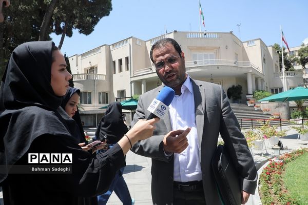 اعضای هیأت دولت در جمع خبرنگاران- ۲۰ اردیبهشت