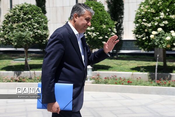 اعضای هیأت دولت در جمع خبرنگاران- ۲۰ اردیبهشت