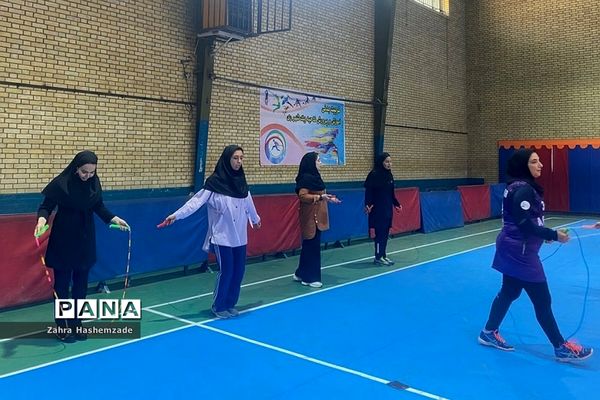 دوره توانمند‌سازی رشته طناب‌زنی برای دبیران ورزش ناحیه یک ری
