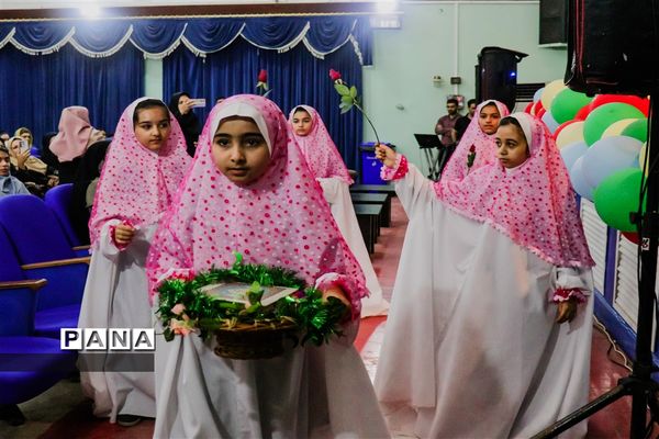 اختتامیه جشنواره سفیران سلامت در شهرستان امیدیه