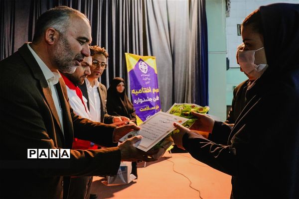 اختتامیه جشنواره سفیران سلامت در شهرستان امیدیه