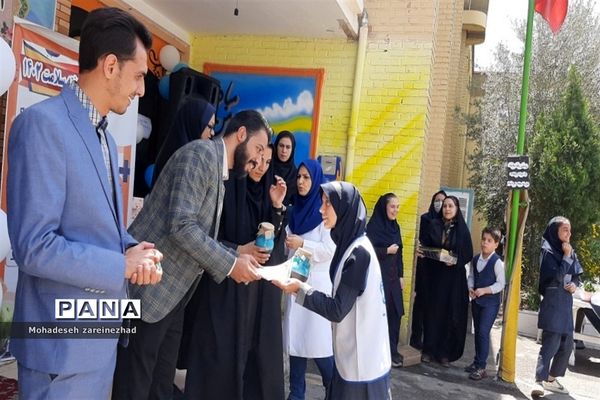 اختتامیه جشنواره سفیران سلامت در شهرستان قرچک