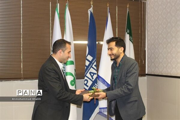 تجلیل رئیس سازمان دانش‌آموزی کشور از کارکنان این سازمان در فارس