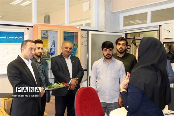 تجلیل رئیس سازمان دانش‌آموزی کشور از کارکنان این سازمان در فارس