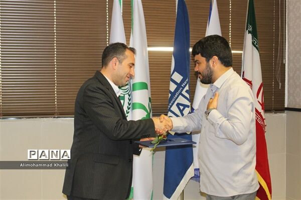 تجلیل رئیس سازمان دانش‌آموزی کشور از کارکنان این سازمان در فارس