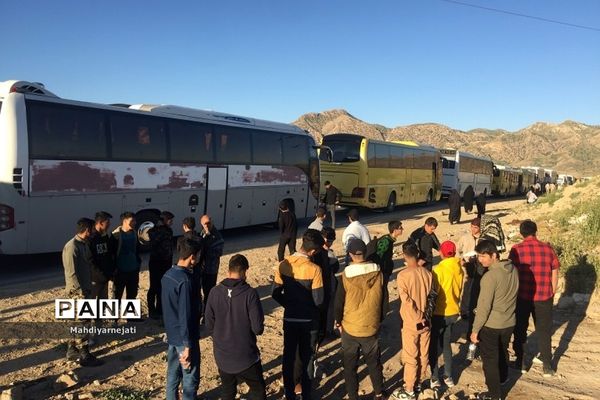 پسران رودهن در اردوی راهیان نور و بازدید از مناطق جنگی