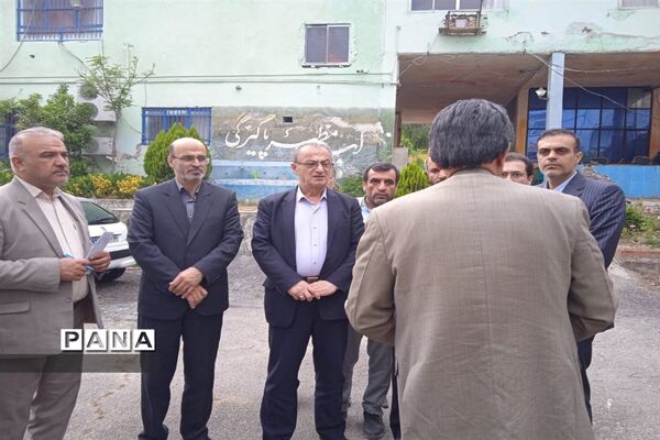 بازدید سرزده رئیس سازمان نوسازی و تجهیز مدارس کشور از کانون فرهنگی تربیتی محمودآباد