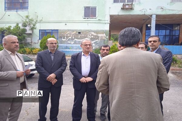 بازدید سرزده رئیس سازمان نوسازی و تجهیز مدارس کشور از کانون فرهنگی تربیتی محمودآباد