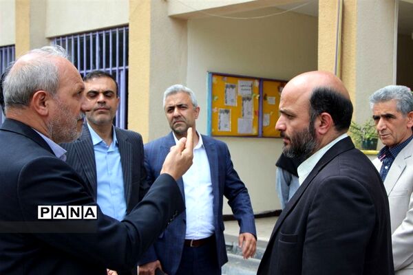 بازدید معاون عمرانی وزیر آموزش و پرورش و رئیس سازمان نوسازی مدارس کشور از مدارس تخریبی ناحیه یک ساری