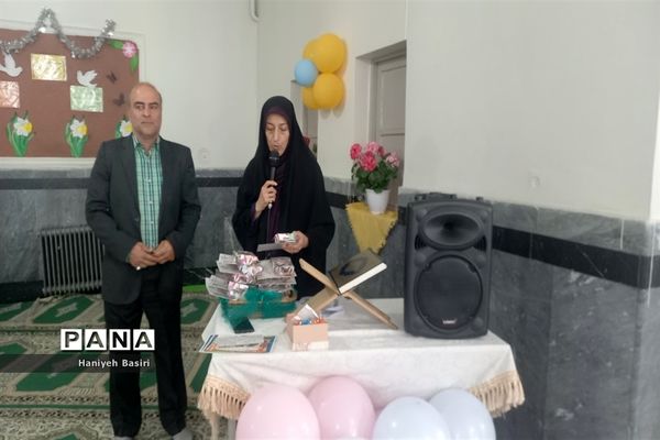 مراسم اختتامیه فعالیت‌های قرآنی دانش‌آموزان دبستان ساجده منطقه ۱۴