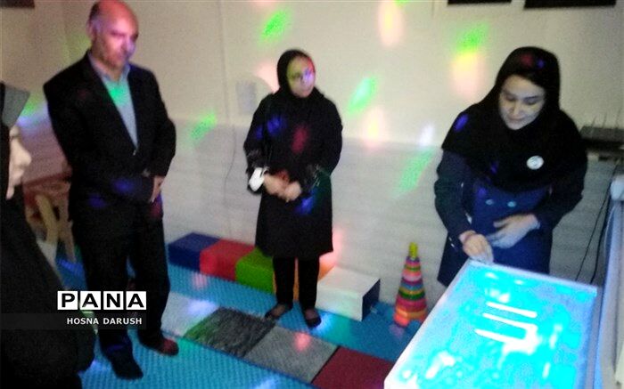 افتتاح اتاق تاریک و چندحسی در دبستان پرنیان ویژه دانش آموزان طیف اوتیسم