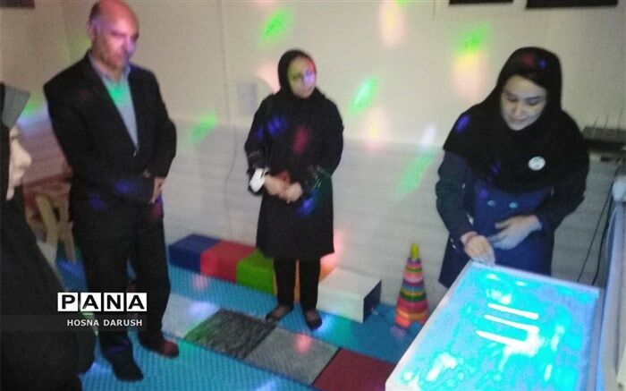 افتتاح اتاق تاریک و چندحسی در دبستان پرنیان ویژه دانش آموزان طیف اوتیسم