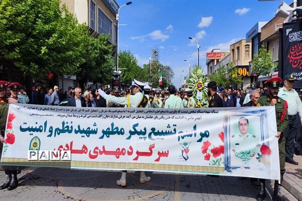 مراسم تشییع پیکر شهید مدافع امنیت در زنجان
