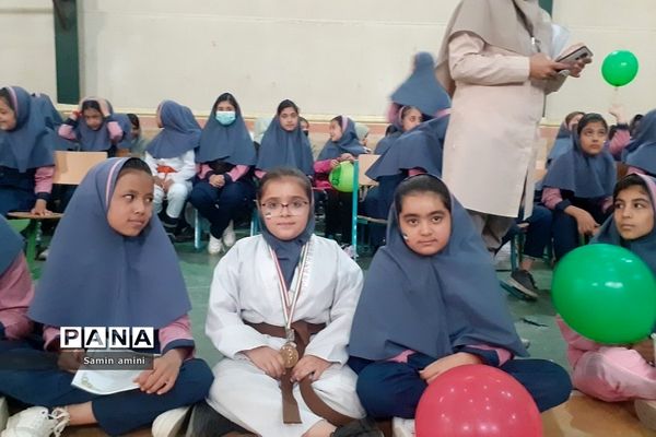 اختتامیه المپیاد ورزشی در مدرسه امام رضا(ع)‌ و نرگس رودهن