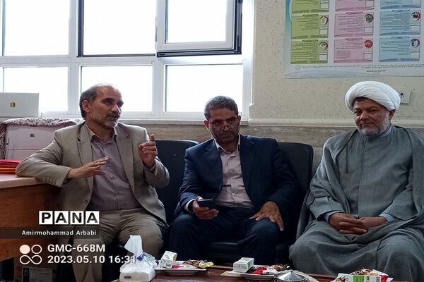 بازدید معاون آموزش متوسطه اداره‌کل آموزش و پرورش خراسان رضوی از مدارس  متوسطه مهمانشهر تربت جام