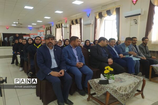 حضور دانش‌آموزان شهرستان اقلید در جشنواره فرهنگی ورزشی بازی‌های فکری مقطع ابتدایی