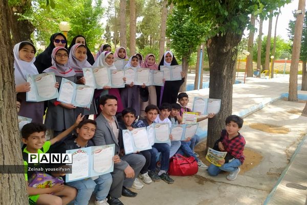 حضور دانش‌آموزان شهرستان اقلید در جشنواره فرهنگی ورزشی بازی‌های فکری مقطع ابتدایی
