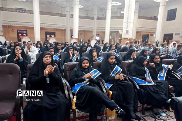 برگزاری اجلاسیه سراسری نماز دانش‌آموزی در شیراز