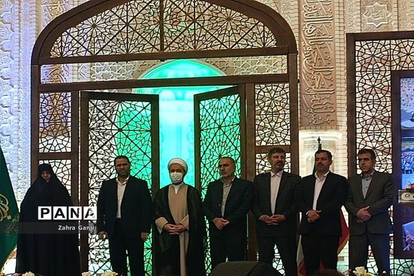 برگزاری اجلاسیه سراسری نماز دانش‌آموزی در شیراز