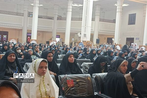 برگزاری اجلاسیه سراسری نماز دانش‌آموزی در شیراز