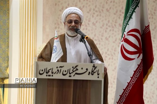 مراسم اختتامیه سفیران سلامت دانش‌آموزی در تبریز