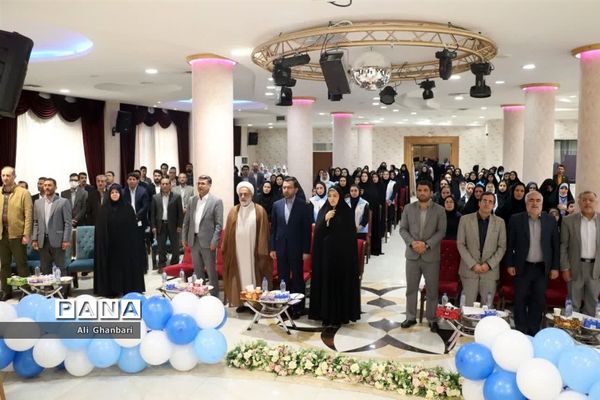 مراسم اختتامیه سفیران سلامت دانش‌آموزی در تبریز