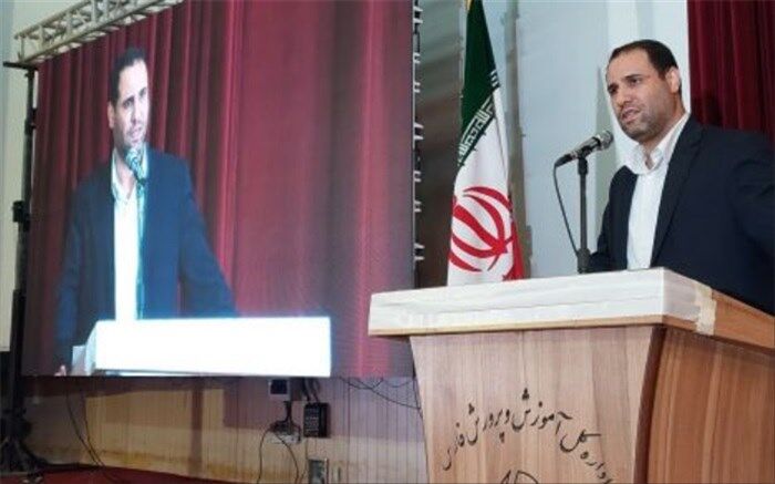 آموزش و پرورش نیازمند معلمانی آینده‌نگر، توانا و مجهز به علم روز است