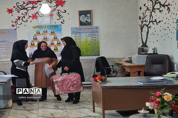 بزرگداشت مقام معلم در دبستان فاطمیه خاتم