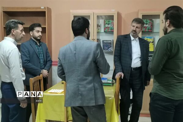 بازدید معاون پرورشی وزیر و رئیس سازمان دانش‌آموزی جمهوری اسلامی ایران و قائم مقام سازمان دانش‌آموزی از کتابخانه دانش‌آموز سازمان دانش‌آموزی استان فارس